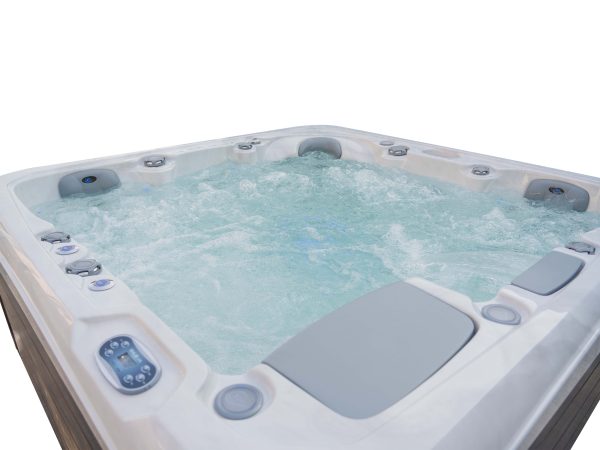 Beta 623a 5-person hot tub